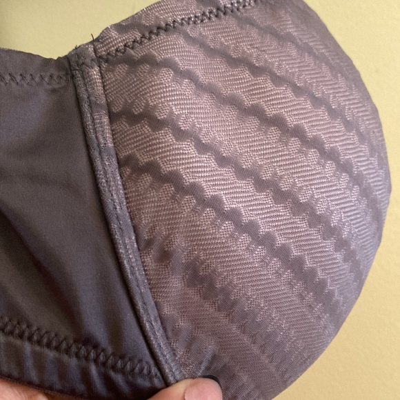 Natori bra - Picture 4 of 4